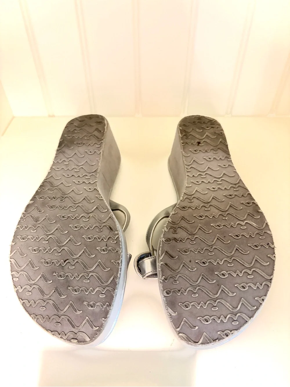 Nina Silver Wedge Thong Sandal with RhinestoneDecorative Bow